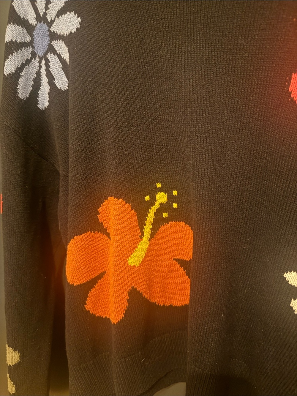 🌺 Rails Zoey Hibiscus Black Floral Knit Crewneck Sweater 🌺 - Picture 9 of 15